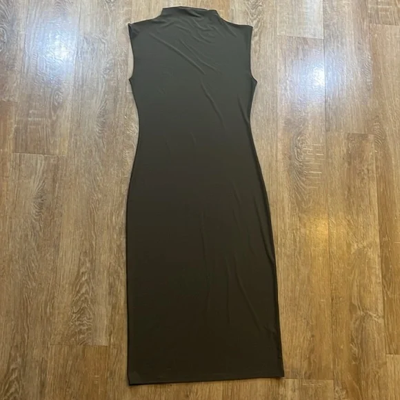 Aritzia Wilfred Botanist Dress in Dark Olive Green Size Large L Midi EUC - Picture 3 of 11